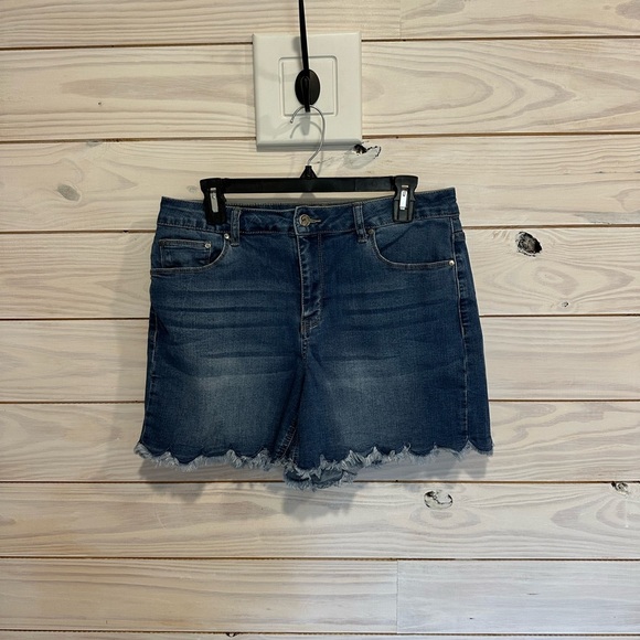 Earl Jeans Blue Distressed Jean Shorts - Picture 3 of 6